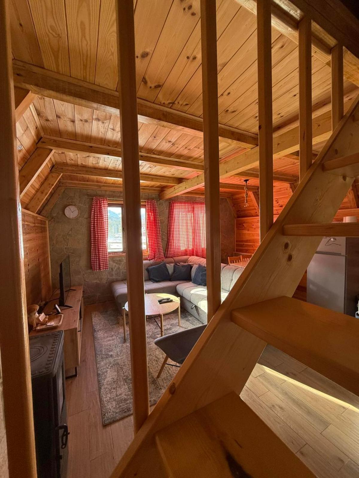 Zabljak_Vikendica Luaran gambar